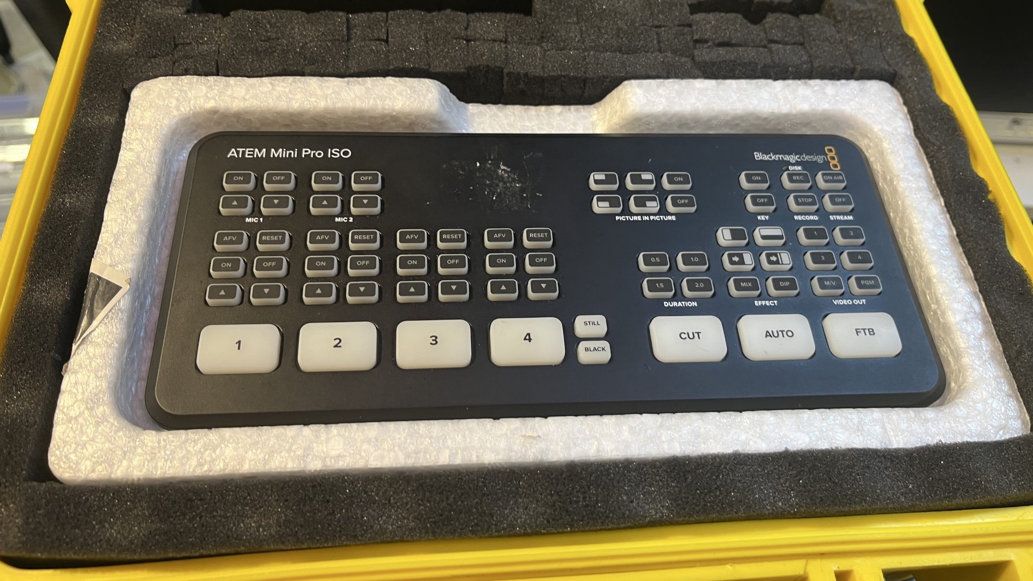 Black magic atem mini hdmi iso with case