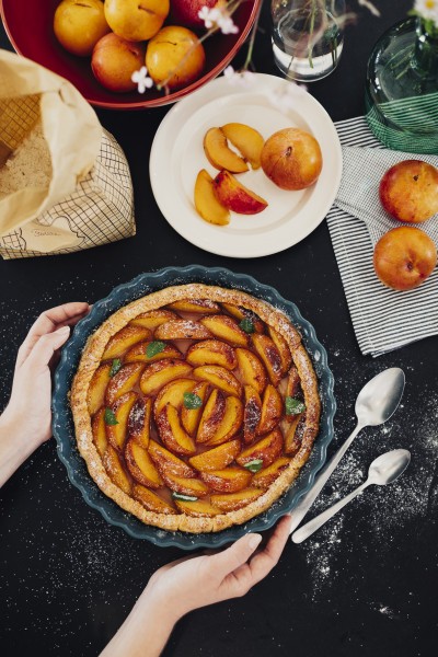 Deep Flan Dish 24 cm - Flour - Emile Henry