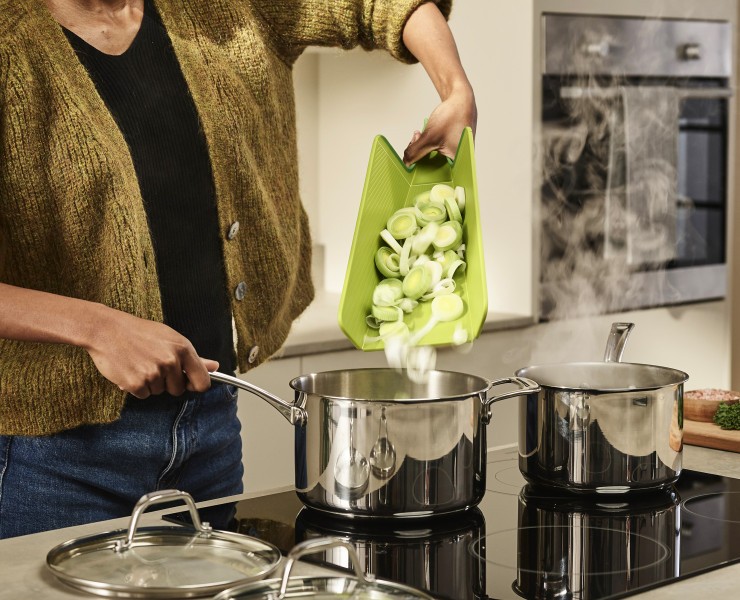 Chop2Pot Plus Regular - Green - Joseph Joseph