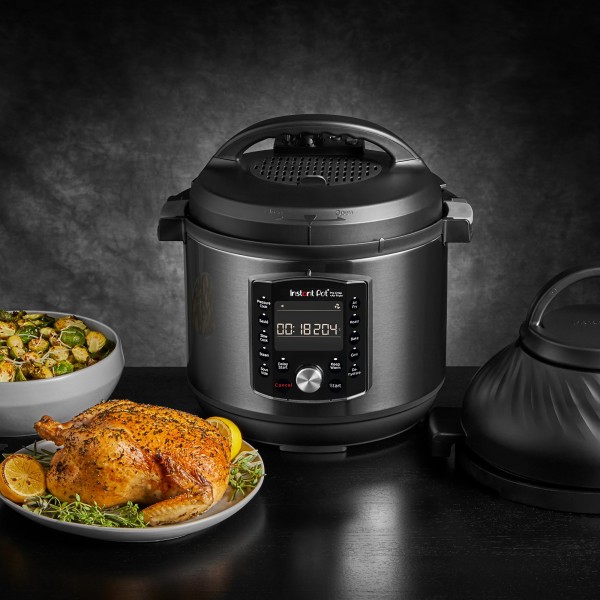 Pro Crisp & Air Fryer 8L Multi-Use Pressure Cooker and Air Fryer  - Instant Pot