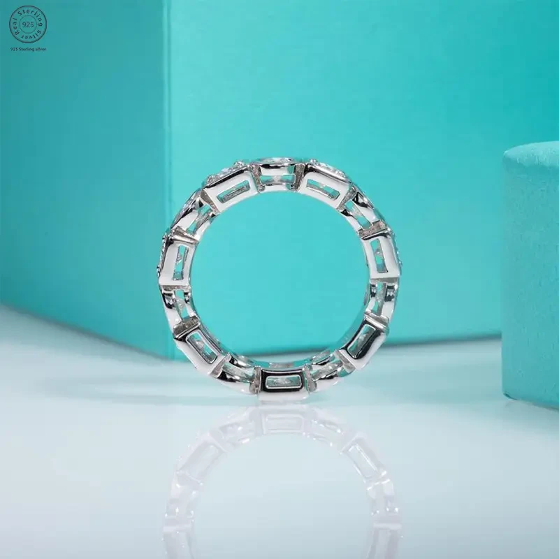 Elegant S925 Silver Ring with Multi-Faceted Cubic Zirconia  Timeless Square and Round Design for Women, Perfect for Engagements, Weddings, and Special Occasions